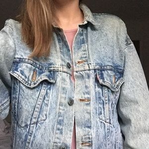 90s Vintage Levi’s Denim Jacket